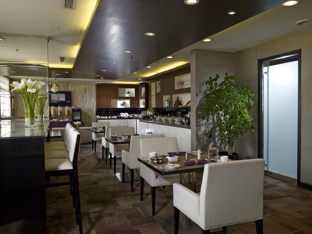 Novotel Beijing Sanyuan Exteriör bild