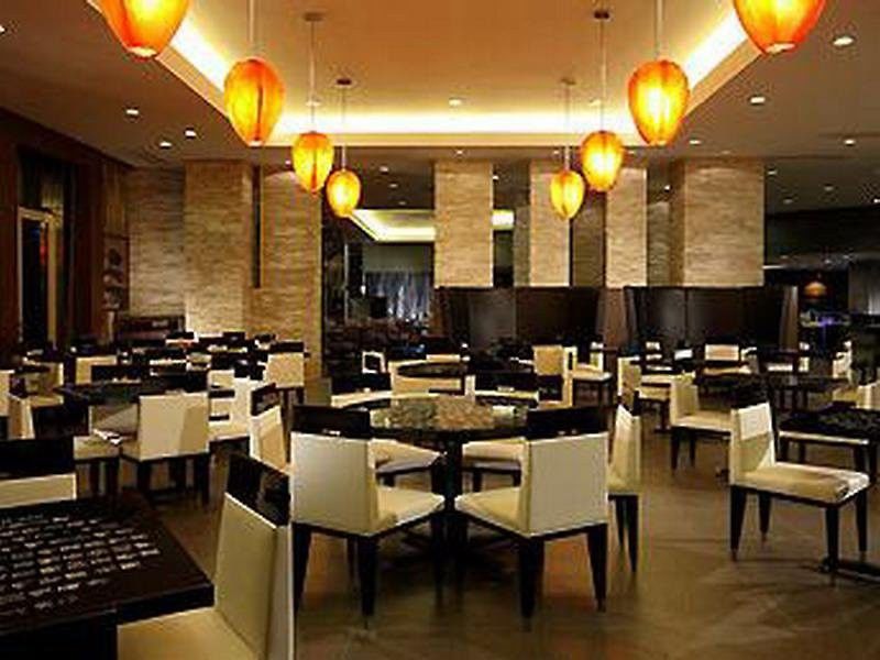 Novotel Beijing Sanyuan Exteriör bild