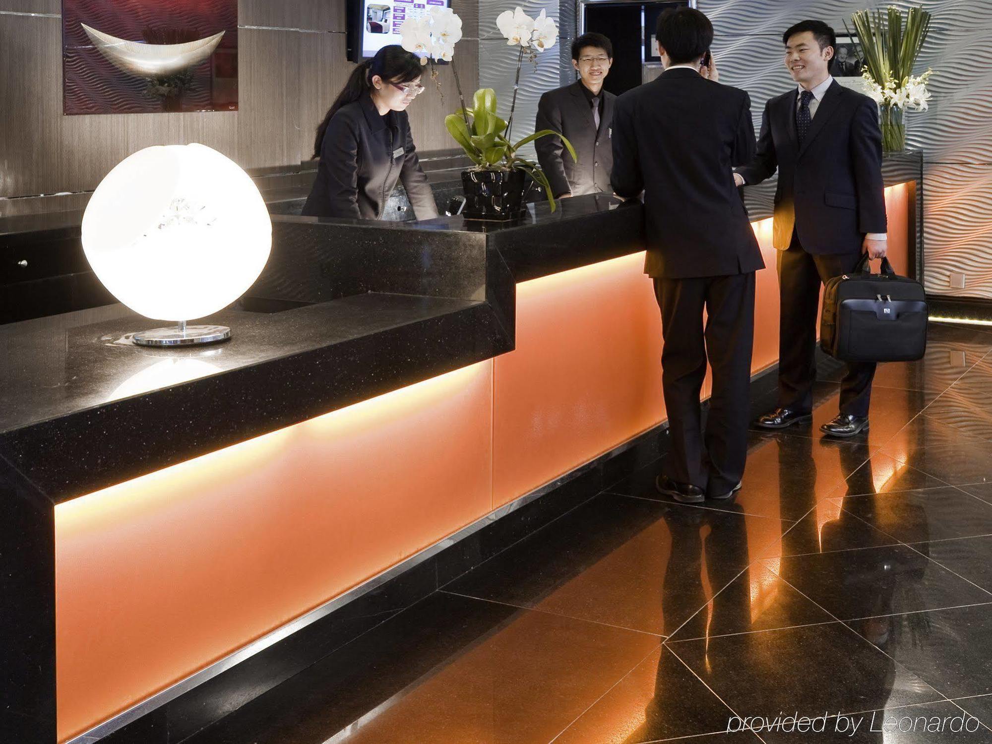 Novotel Beijing Sanyuan Exteriör bild