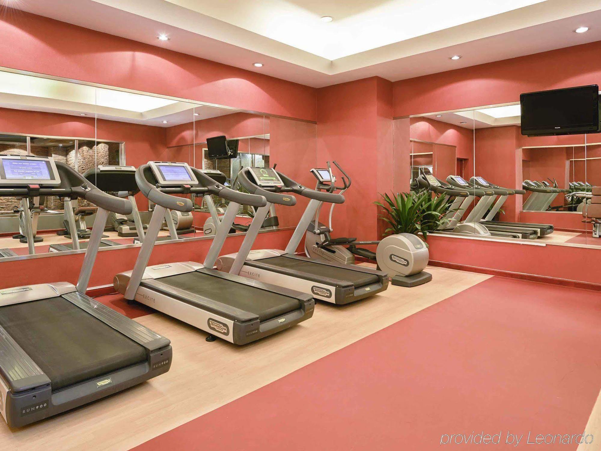 Novotel Beijing Sanyuan Exteriör bild