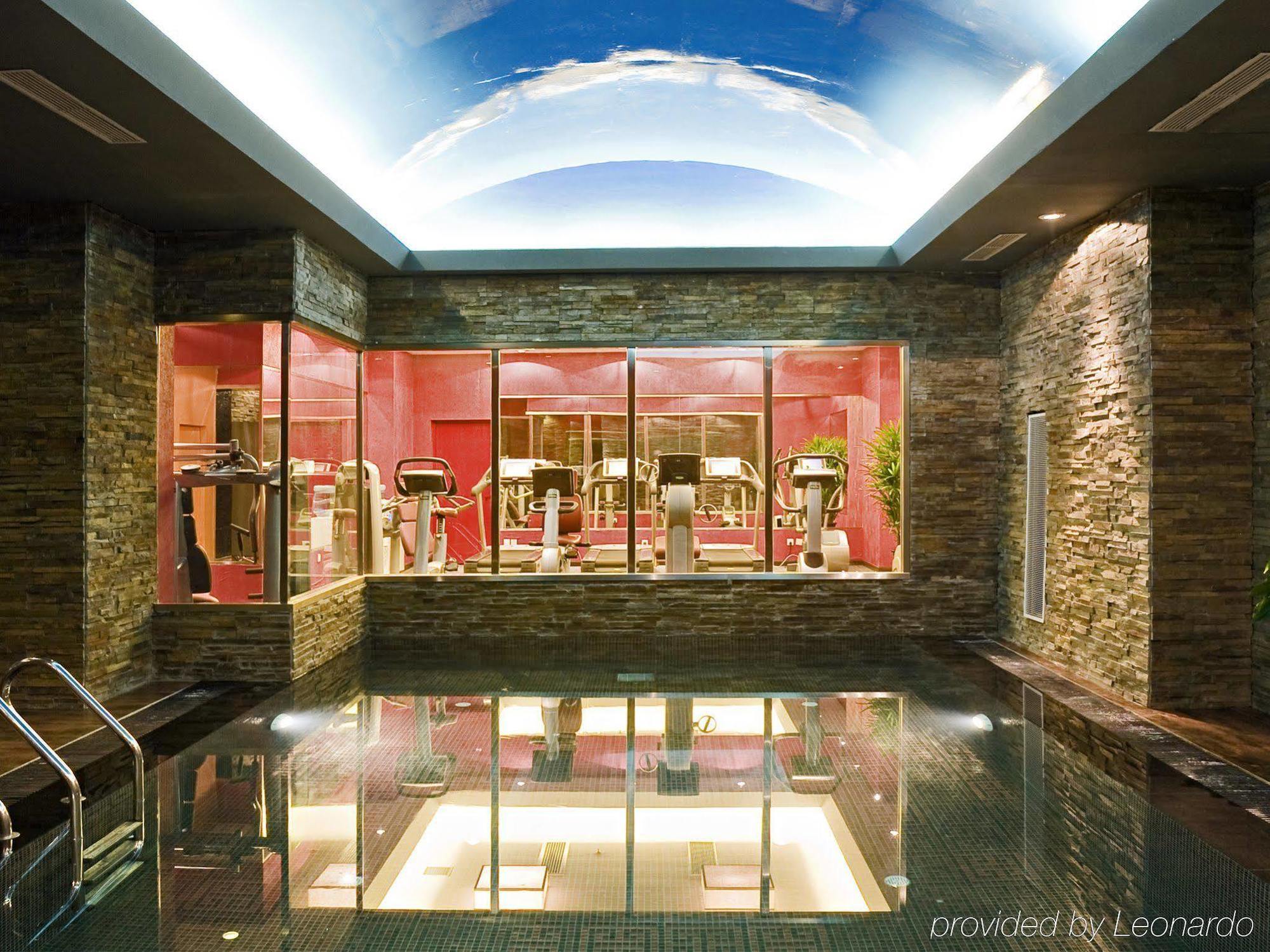 Novotel Beijing Sanyuan Exteriör bild