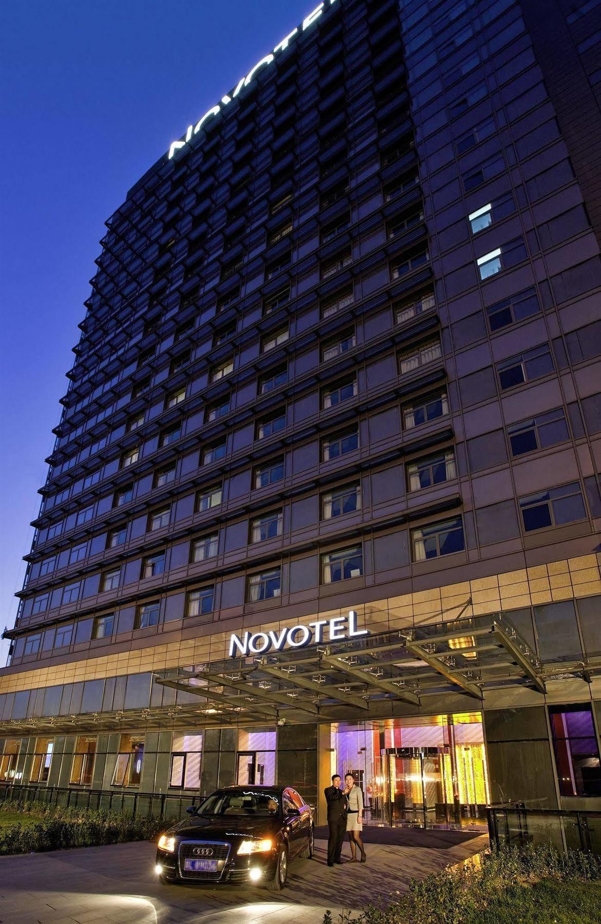 Novotel Beijing Sanyuan Exteriör bild