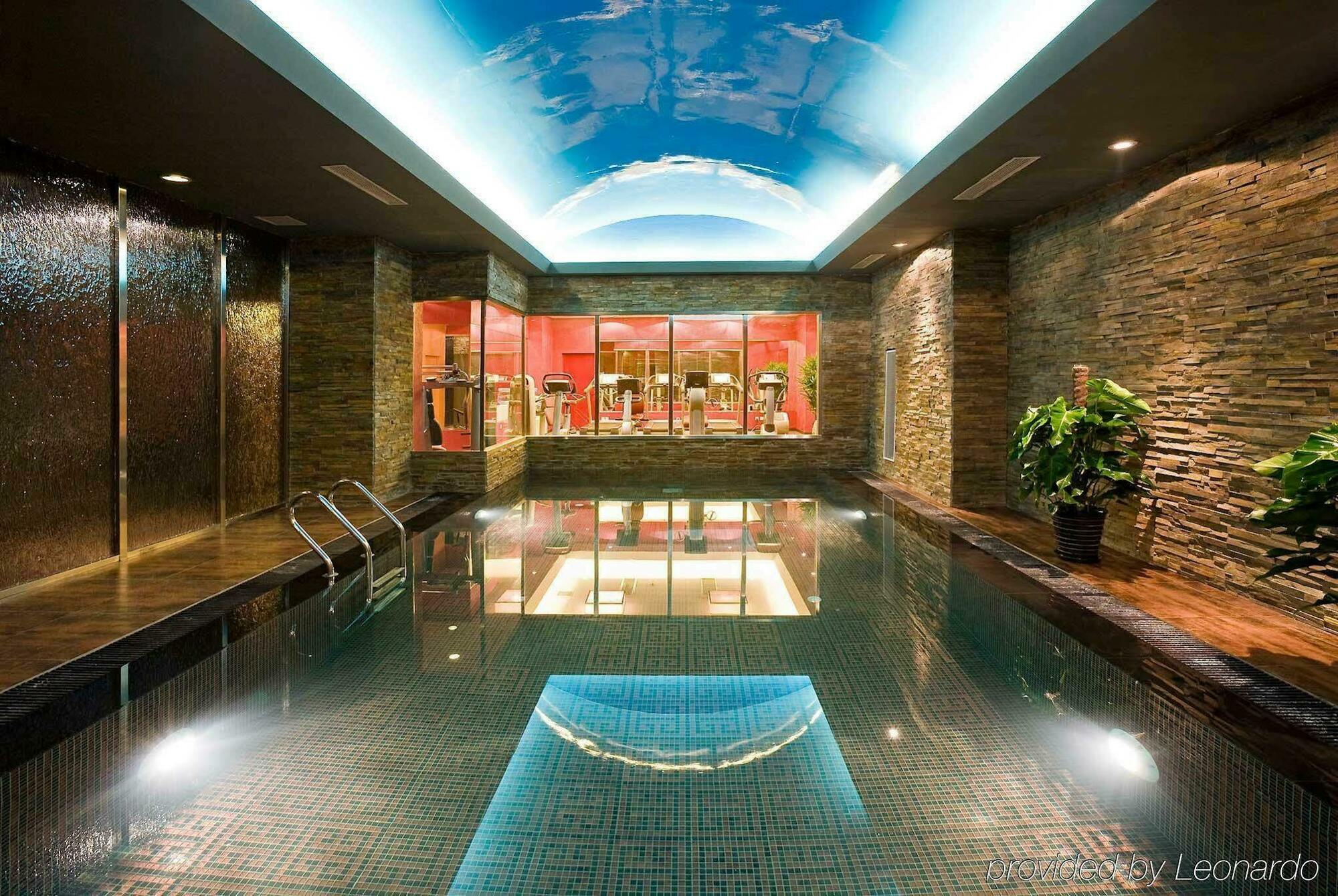 Novotel Beijing Sanyuan Exteriör bild